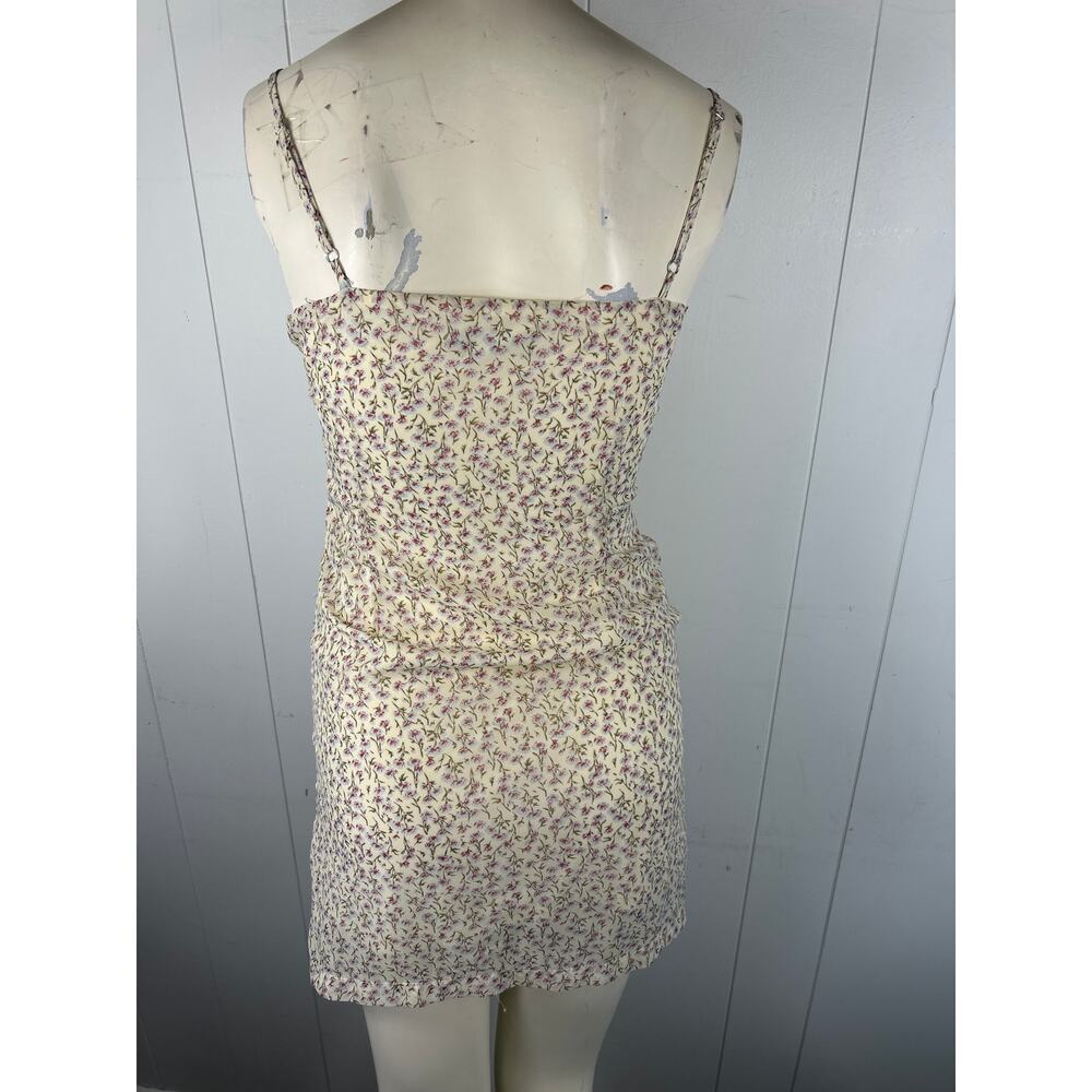 Nasty Gal Seeds Must Floral Square Neck mini dress in size 2. Ivory/Purple - Picture 4 of 7
